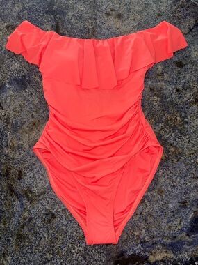 La Blanca Coral Off-Shoulder Ruffle One-Piece Swimsuit Small